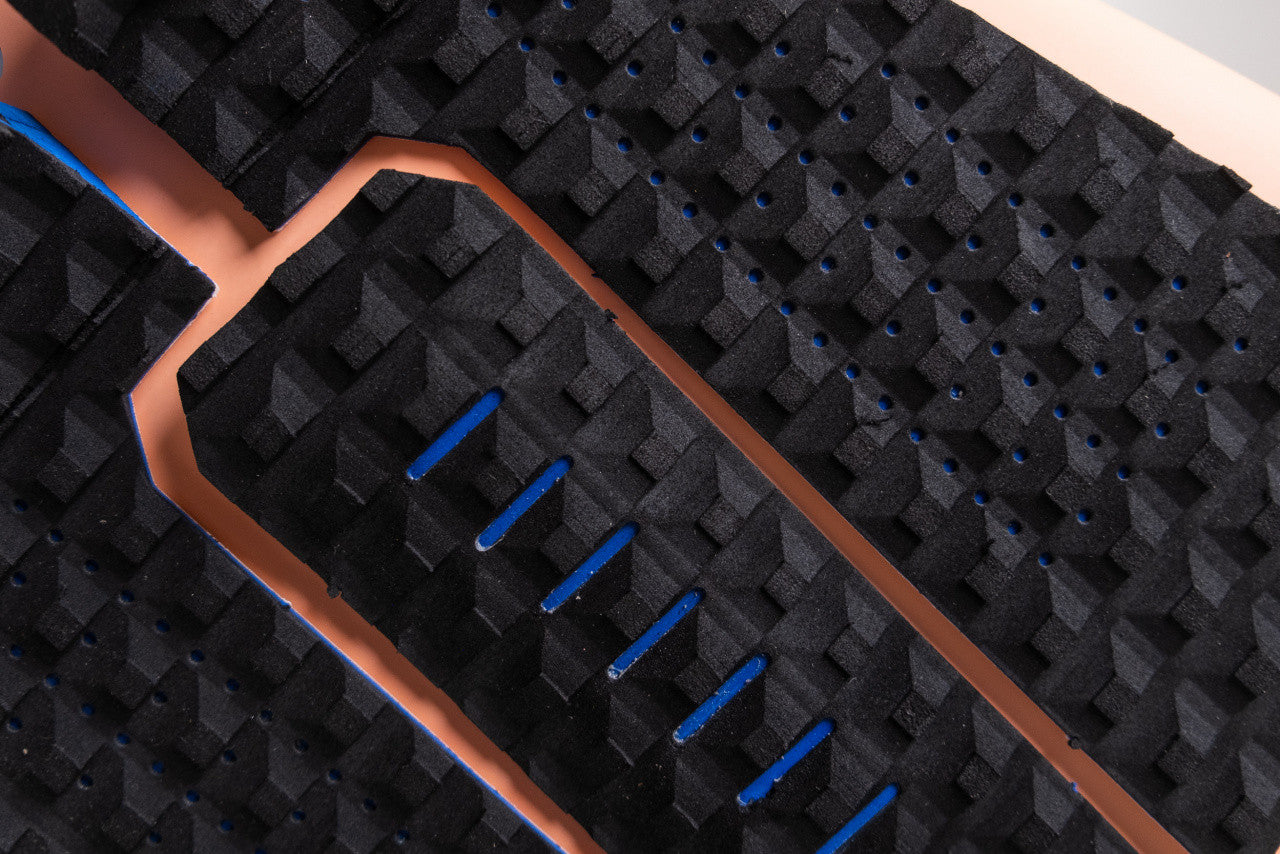 Bell Traction 3 Piece Wide Tail