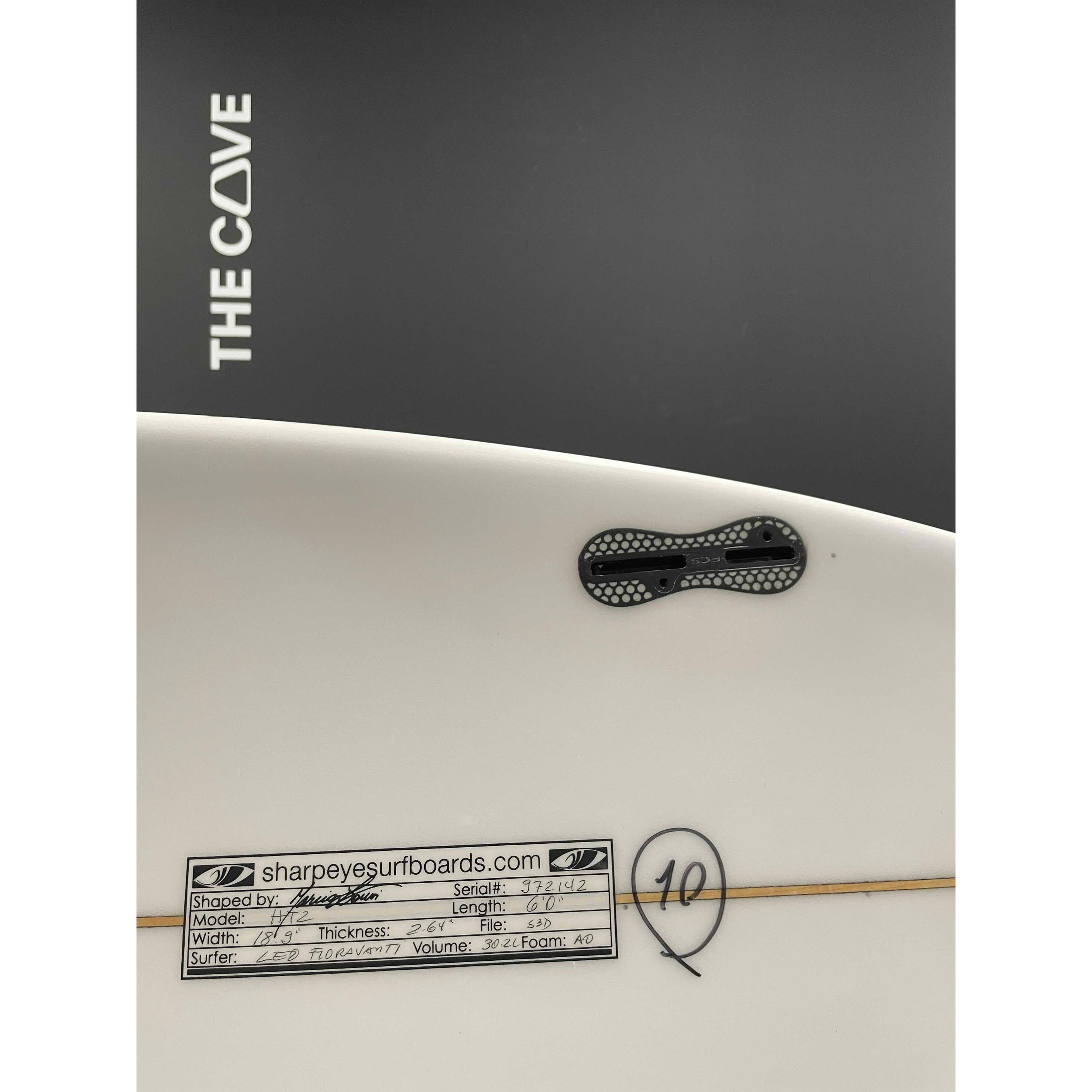 HT2 6'0" x 18 7/8" X  2 5/8" - 30.20L, 3x  FCS 2 Fin Boxes [Semi New] - ID:1001259