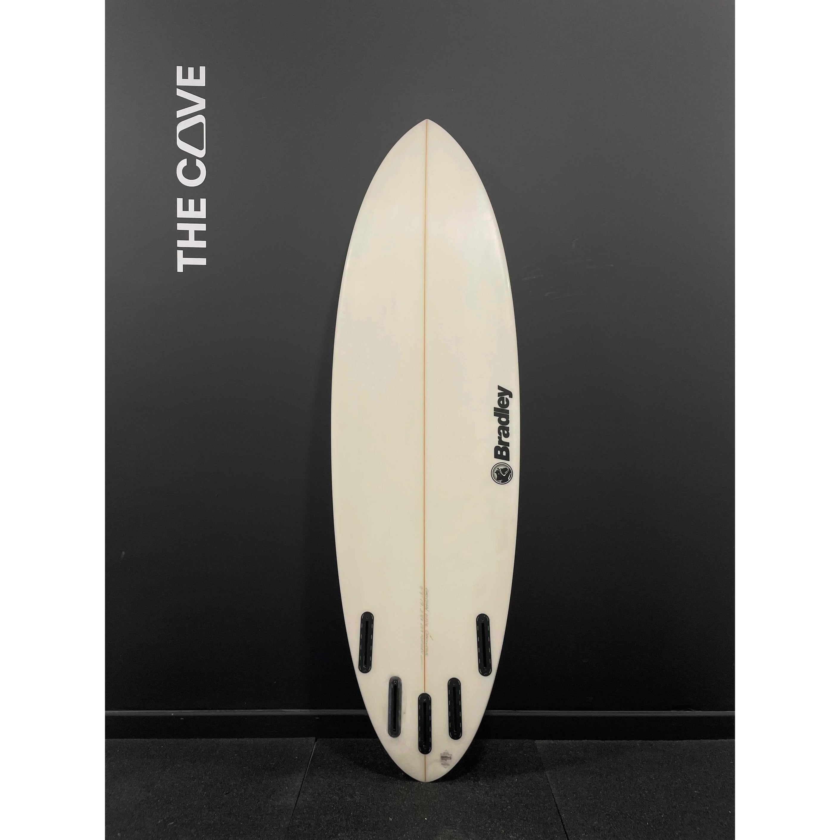 Chocolatine (narrow) 5'9" x 19" X  2 3/8" - 27.90L, 5x  Futures Fin Boxes [Good] - ID:1013911