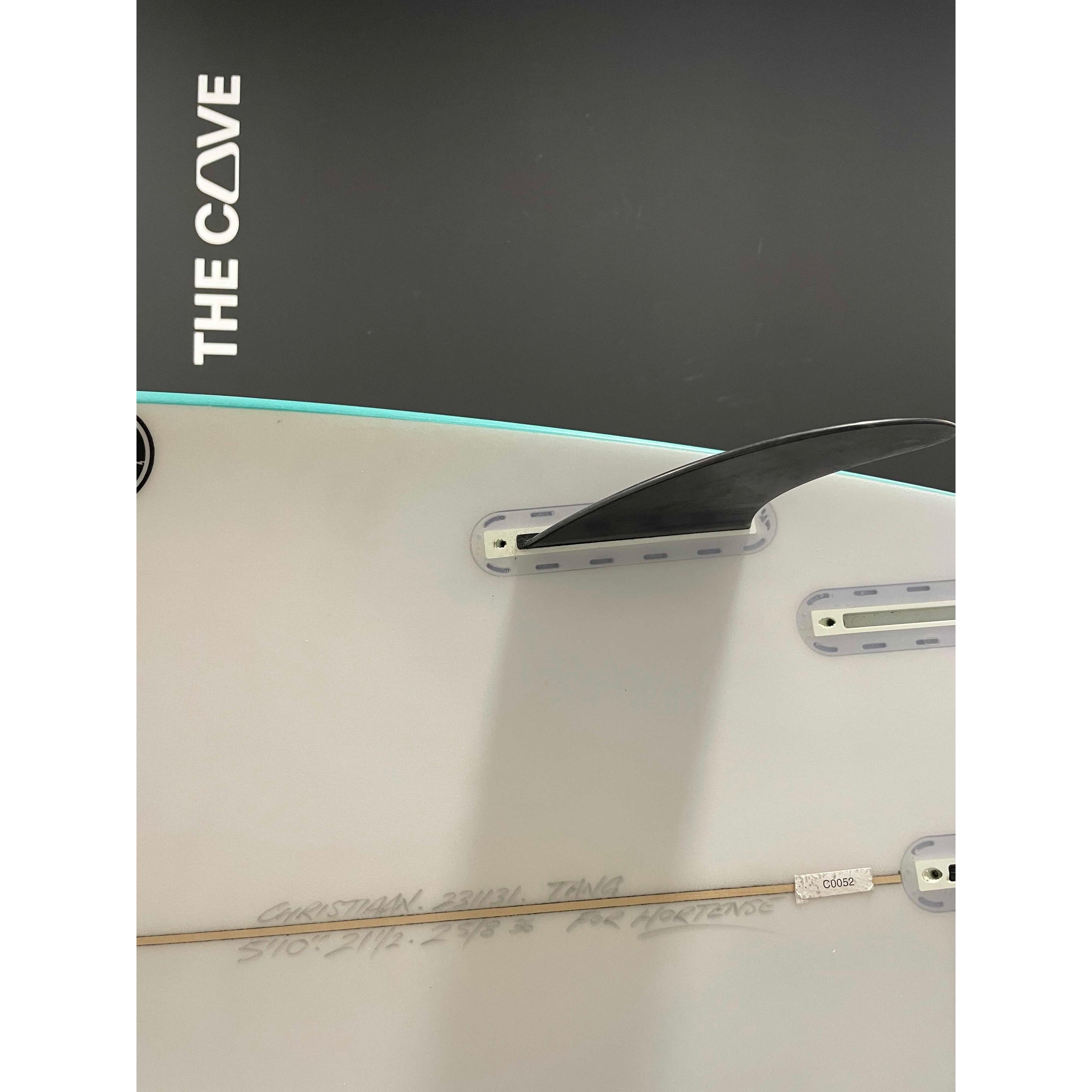 Tang 5'10" x 21 1/2" X  2 5/8", 5x  Futures Fin Boxes, PU [Good] - ID:1024001