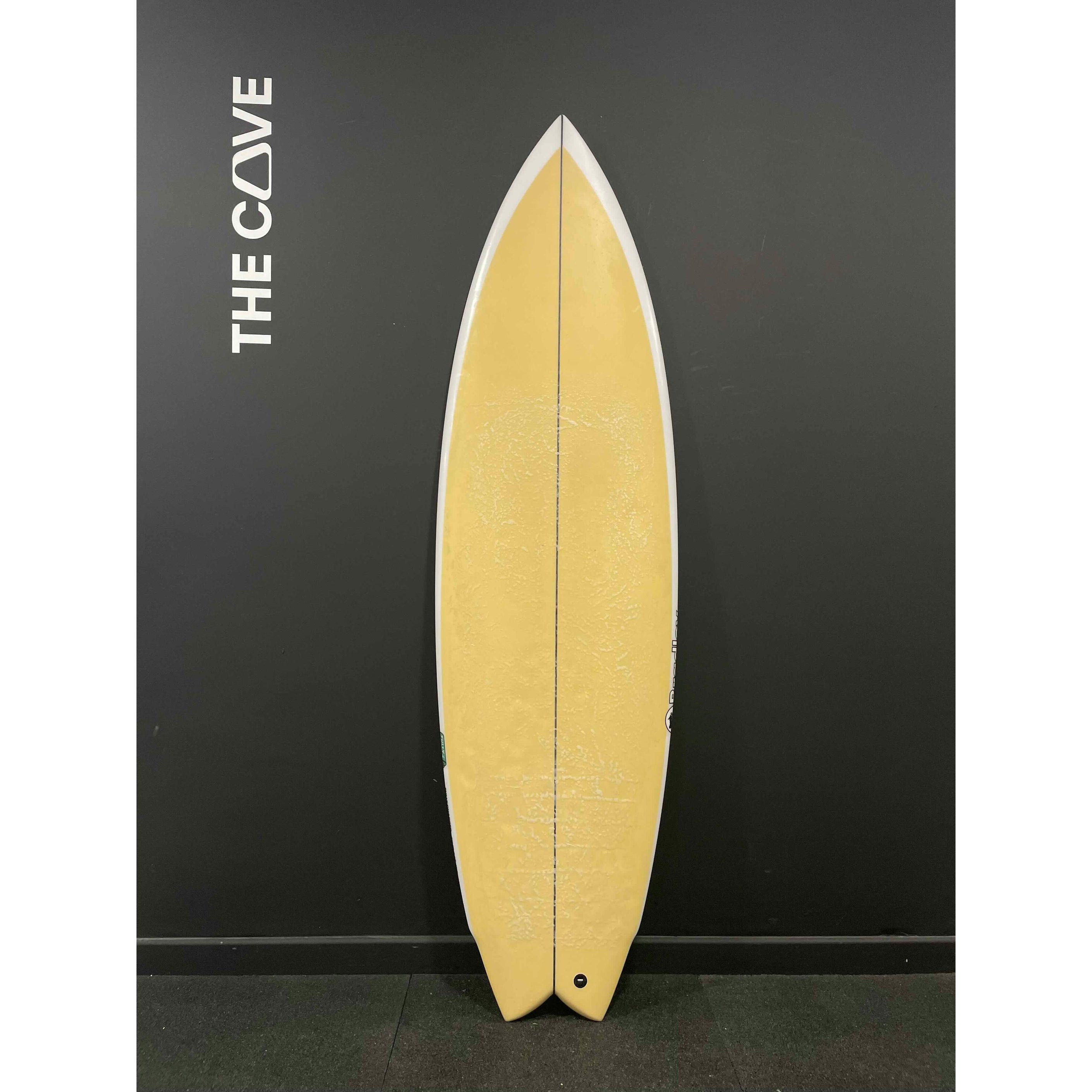 Fully Charged 5'11" x 20" X  2 5/8" - 33.60L, 3x  FCS 2 Fin Boxes, PU [Good] - ID:1035255