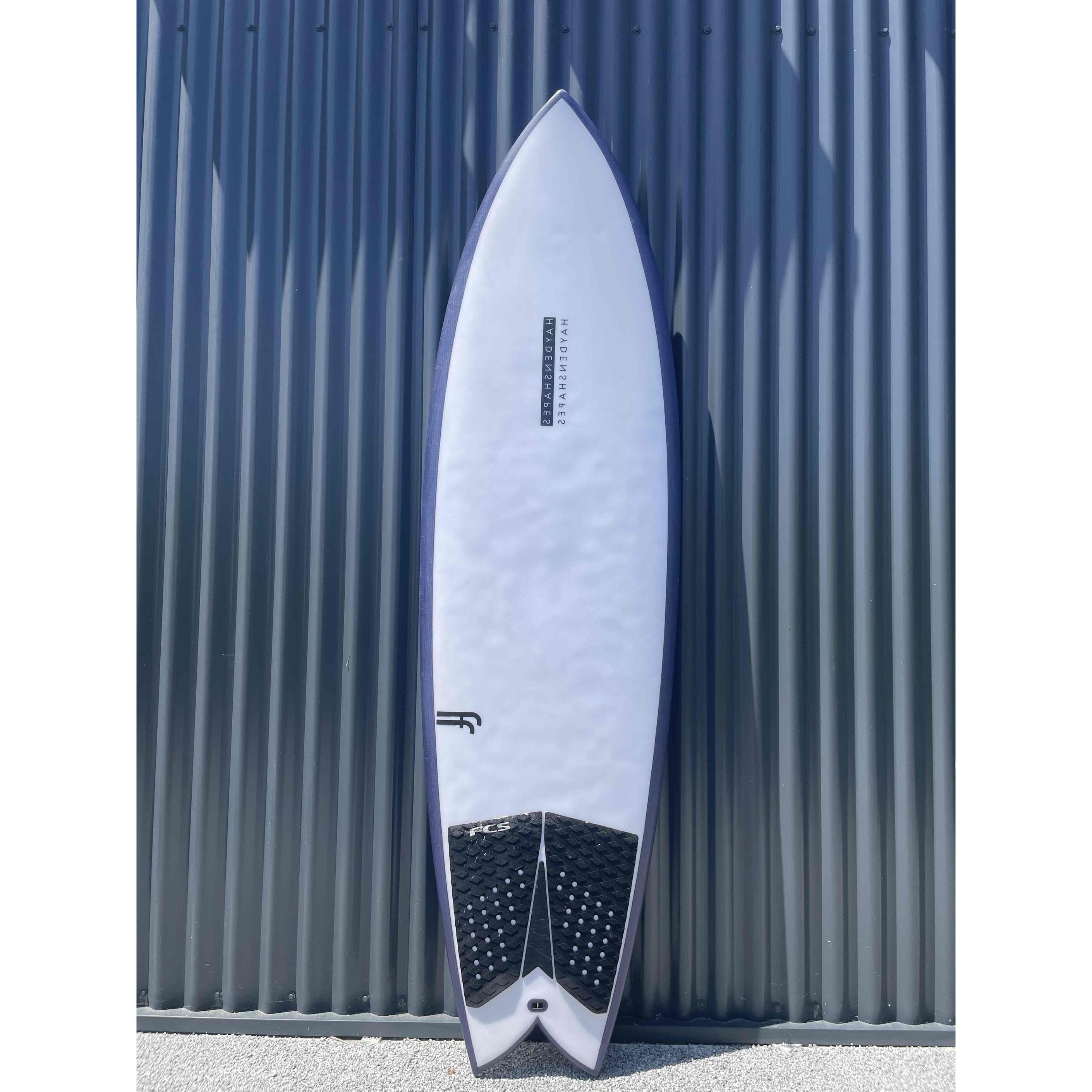 HK TWIN 6'4" x 21" X  3" - 43.52L, 2x  FCS 2 Fin Boxes, EPS [Semi New] - ID:1010134