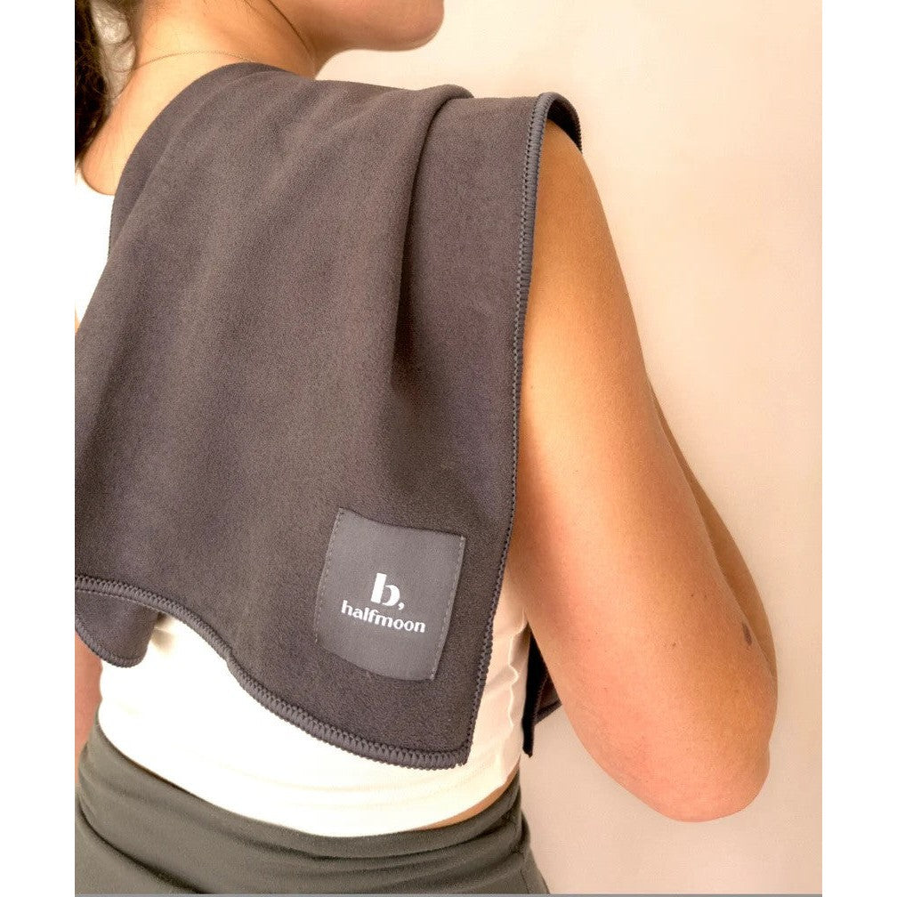B halfmoon wet grip towel