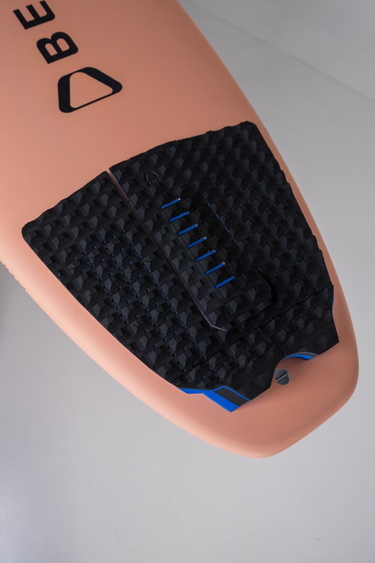 Bell Traction 3 Piece Wide Tail