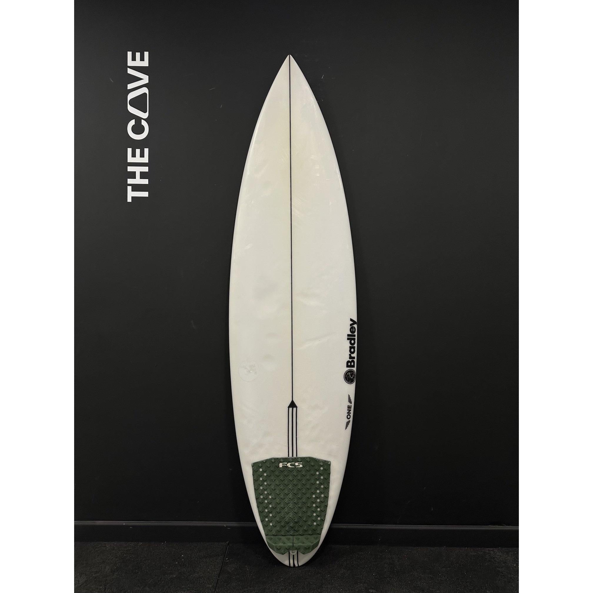 One 6'0" x 19 1/4" X  2 7/16", Round Pin, 3x  Futures Fin Boxes, PU [Good] - ID:967913