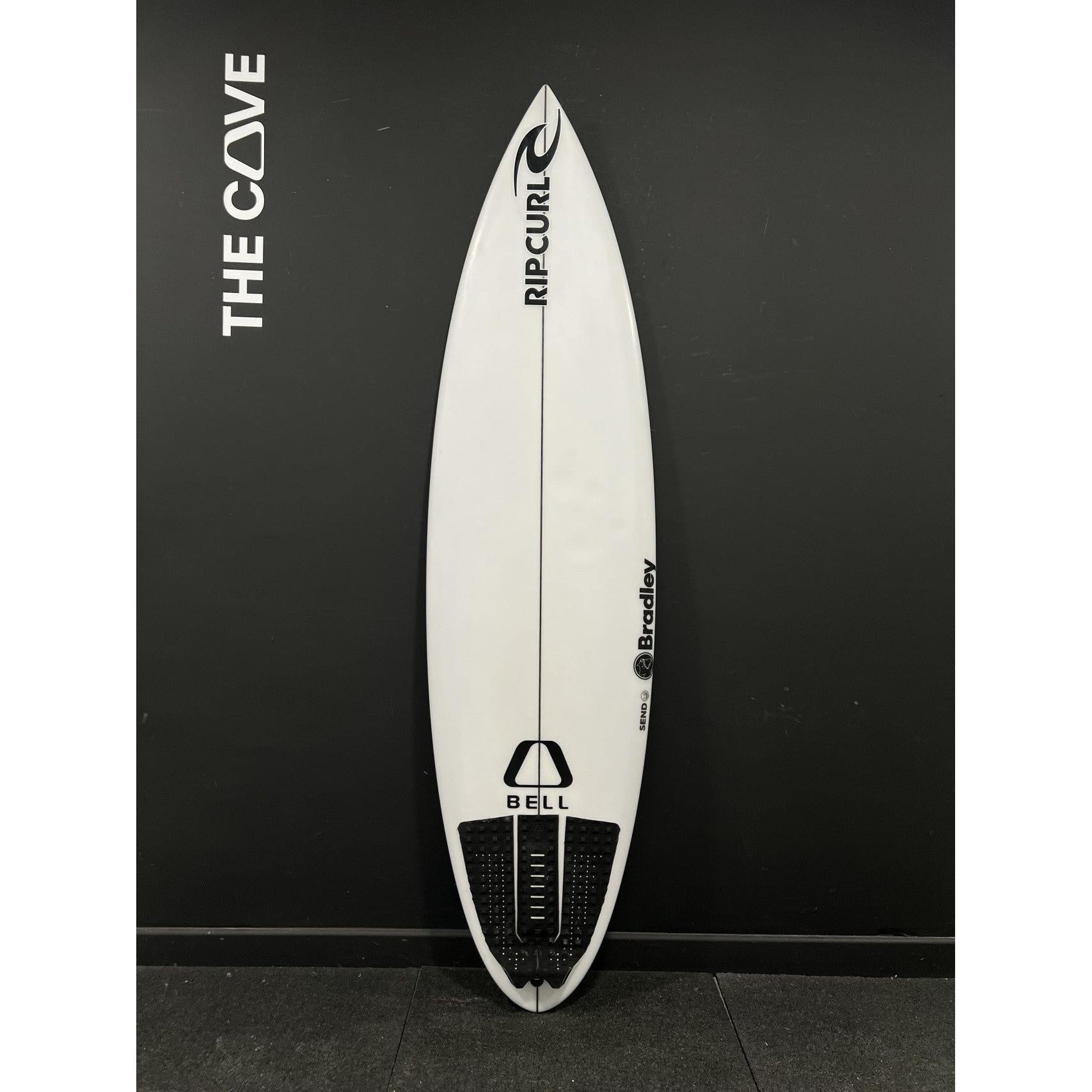 One 5'10" x 18 5/8" X  2 11/16" - 30.70L, Squash, 3x  FCS 2 Fin Boxes, PU [Semi New] - ID:1048987