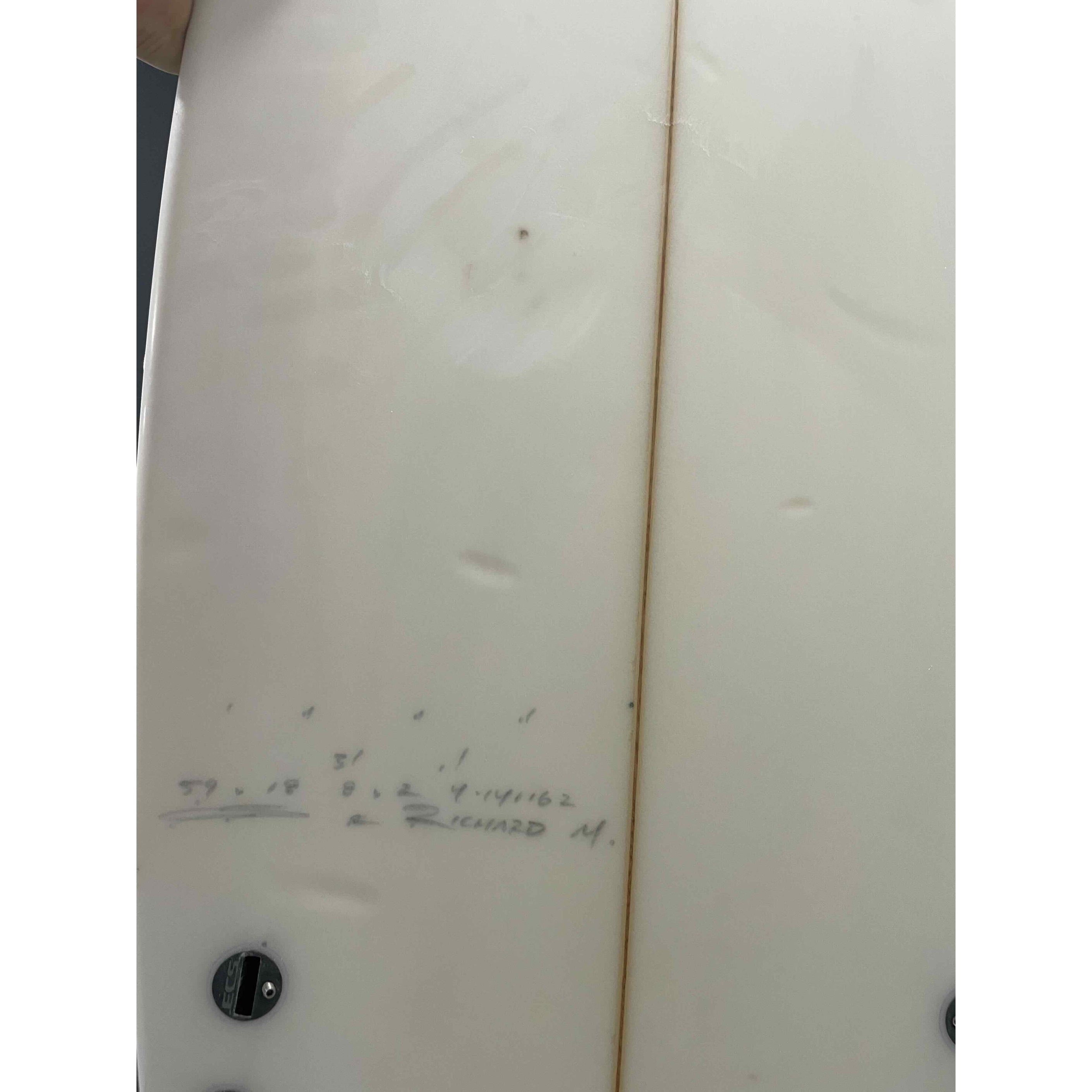 5'9" x 18 3/8" X  2 1/4", 3x  FCS 1 Fin Boxes, PU [Average] - ID:1035251