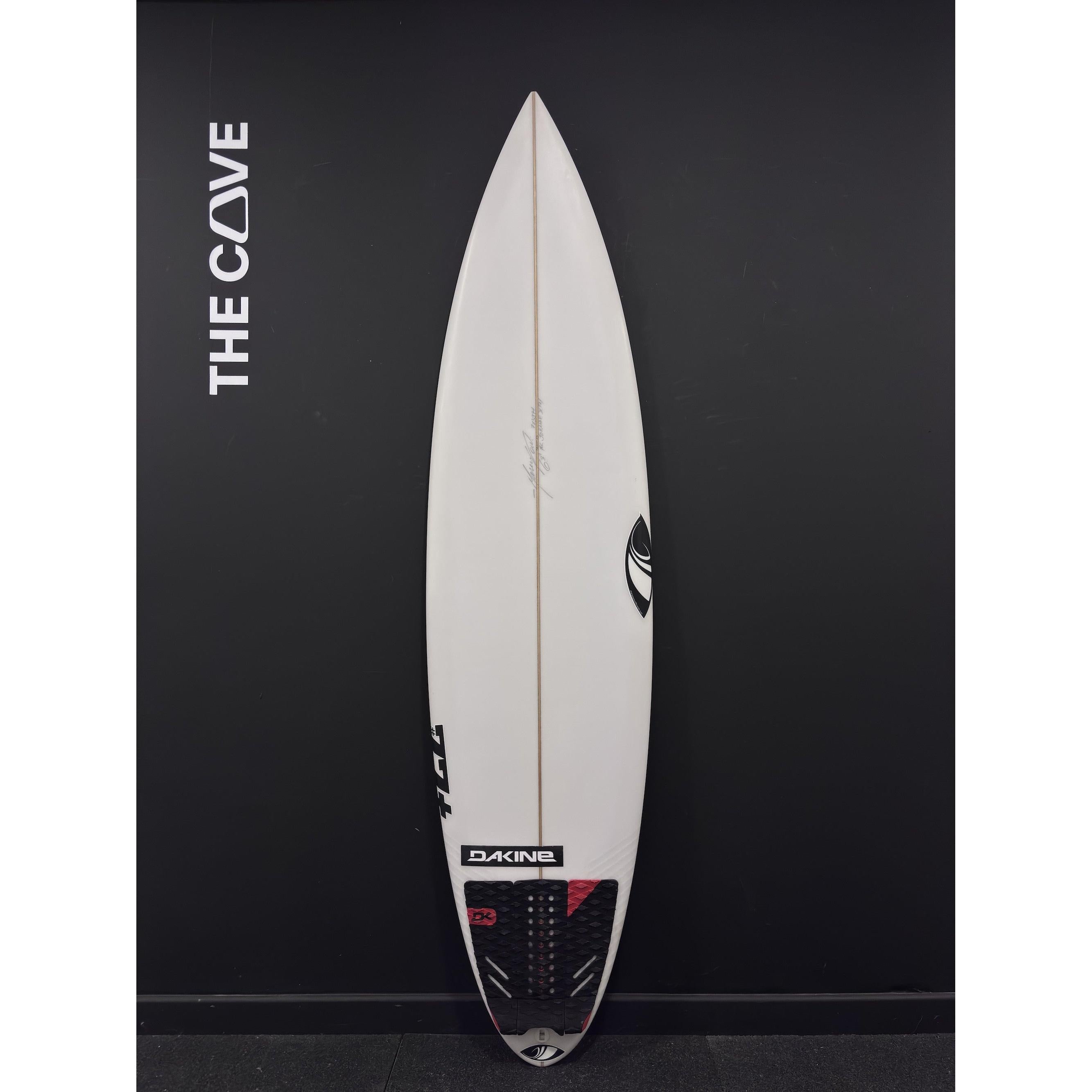 #77 + 6'3" x 18 3/8" X  2 3/8" - 27.40L, 3x  FCS 2 Fin Boxes, PU [Semi New] - ID:1067131