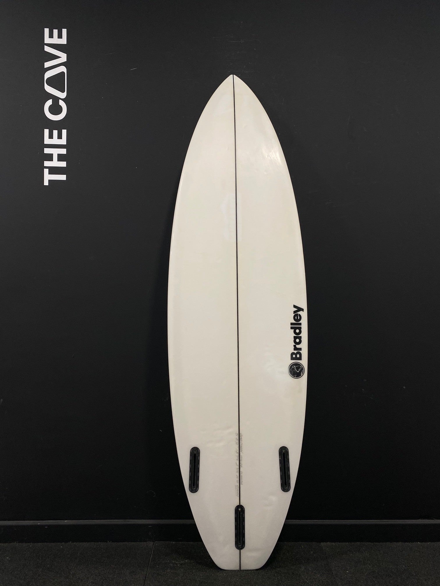 Olympia 5'8" x 18 3/4" X  2 5/16", Squash, 3x  Futures Fin Boxes, PU [Low Average] - ID:1016128