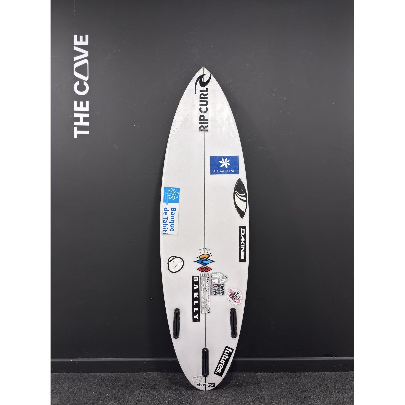 #77 5'8" x 18" X  2 1/4" - 23.00L, 3x  Futures Fin Boxes, PU [Average] - ID:1073152