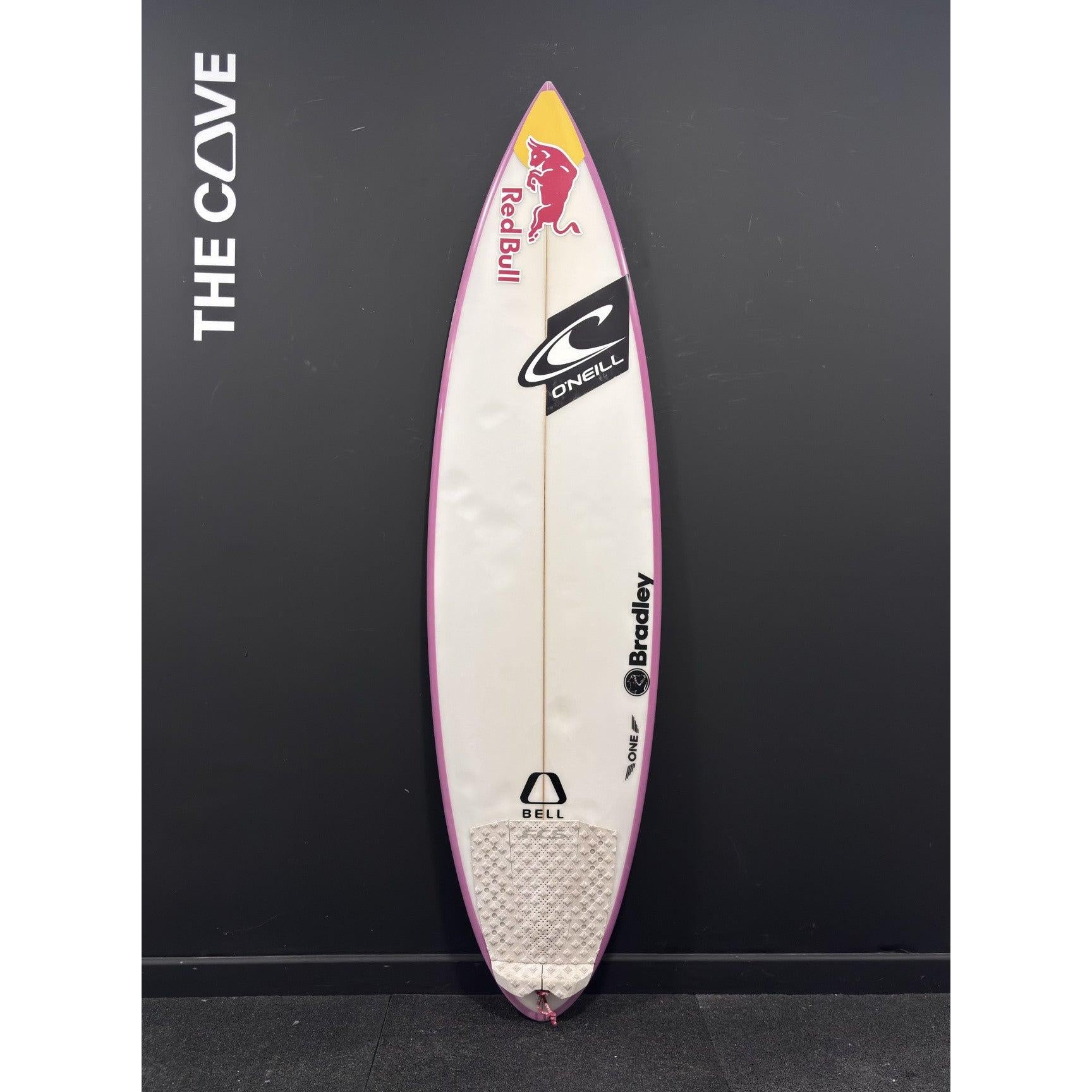 One 5'11" x 18 3/4" X  2 3/8" - 26.60L, 3x  FCS 2 Fin Boxes, PU [Average] - ID:1081594