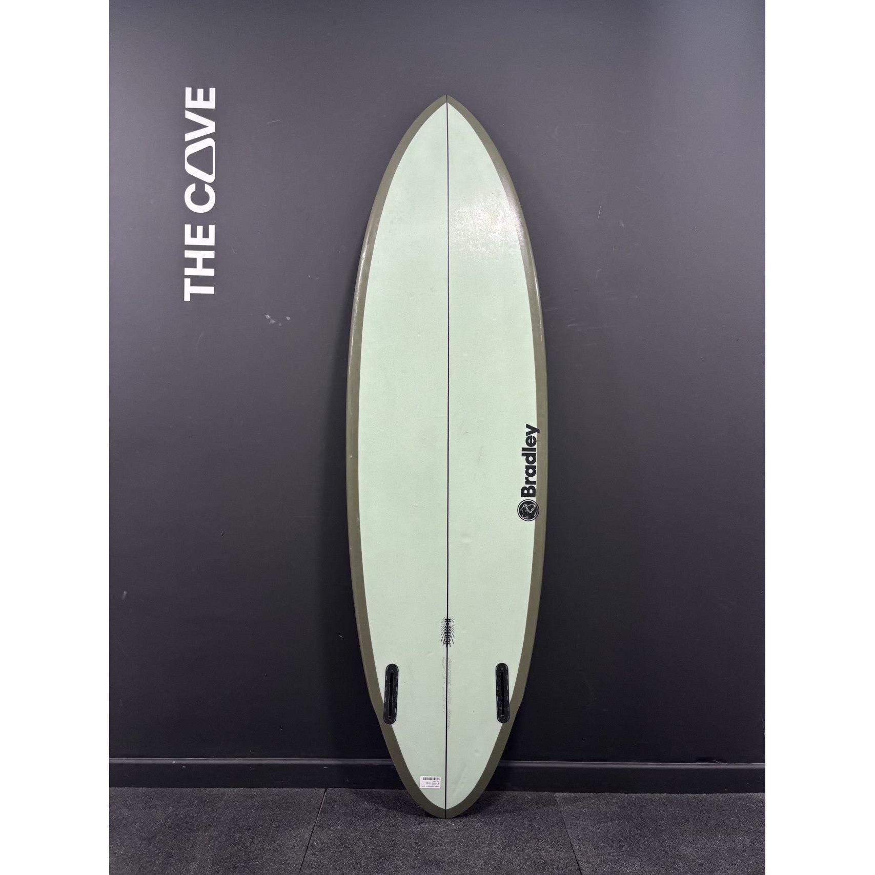 Hossego2 6'2" x 20" X  2 5/8" - 34.60L, Round Pin, 2x  Futures Fin Boxes, PU [Semi New] - ID:1042212