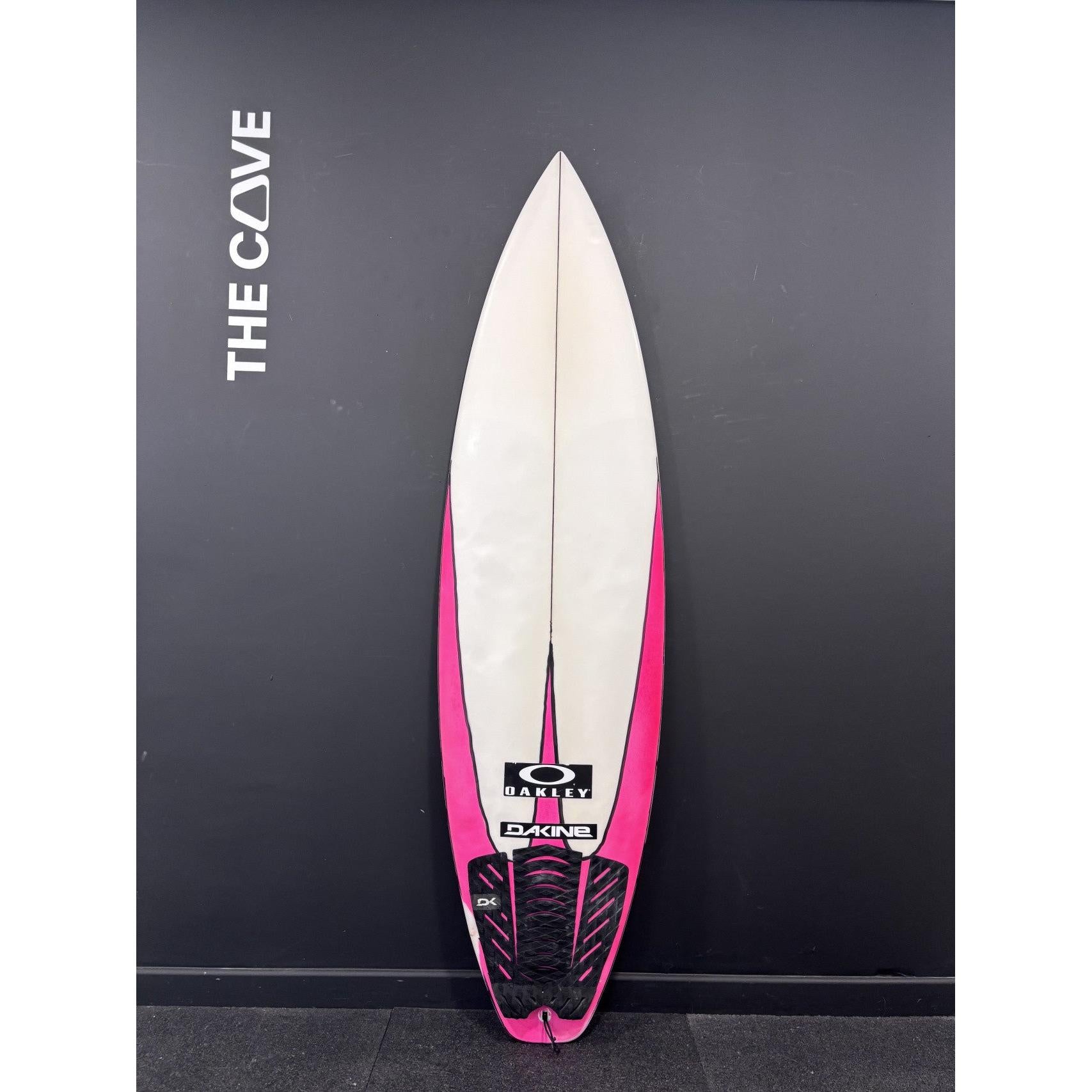 One 5'10" x 18 3/4" X  2 3/8" - 27.00L, 3x  FCS 2 Fin Boxes, PU [Semi New] - ID:904927