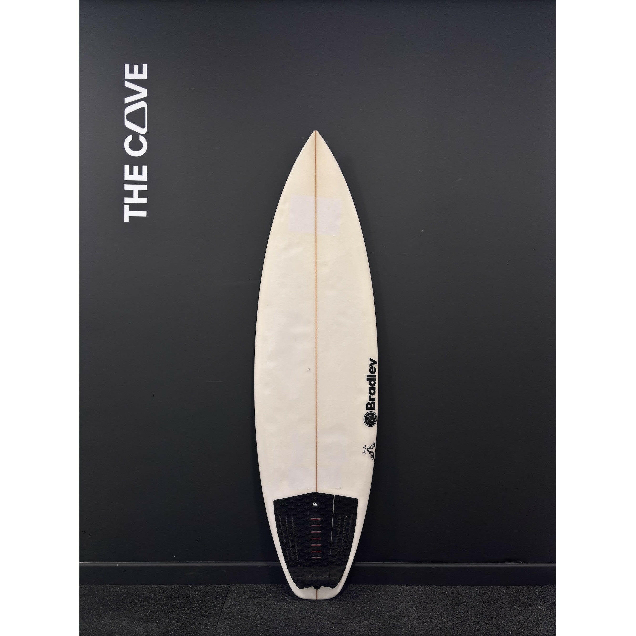 On Ya (narrow) 5'4" x 17 5/8" X  2 1/8" - 20.64L, 3x  Futures Fin Boxes, PU [Good] - ID:897370 | Shortboard | Bradley | sb897370