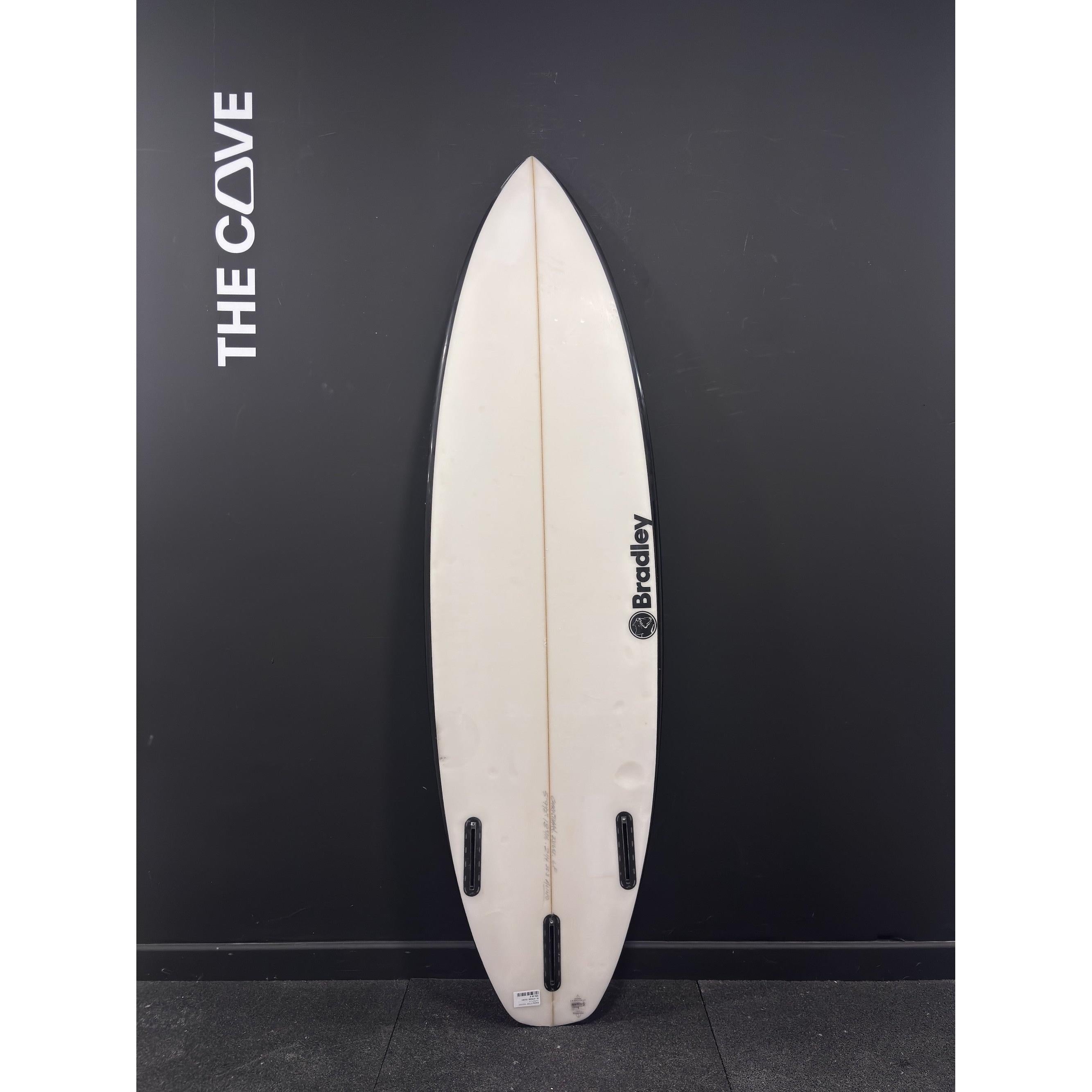 LF 5'9" x 18 5/16" X  2 1/4" - 25.30L, 3x  Futures Fin Boxes [Average] - ID:1079008