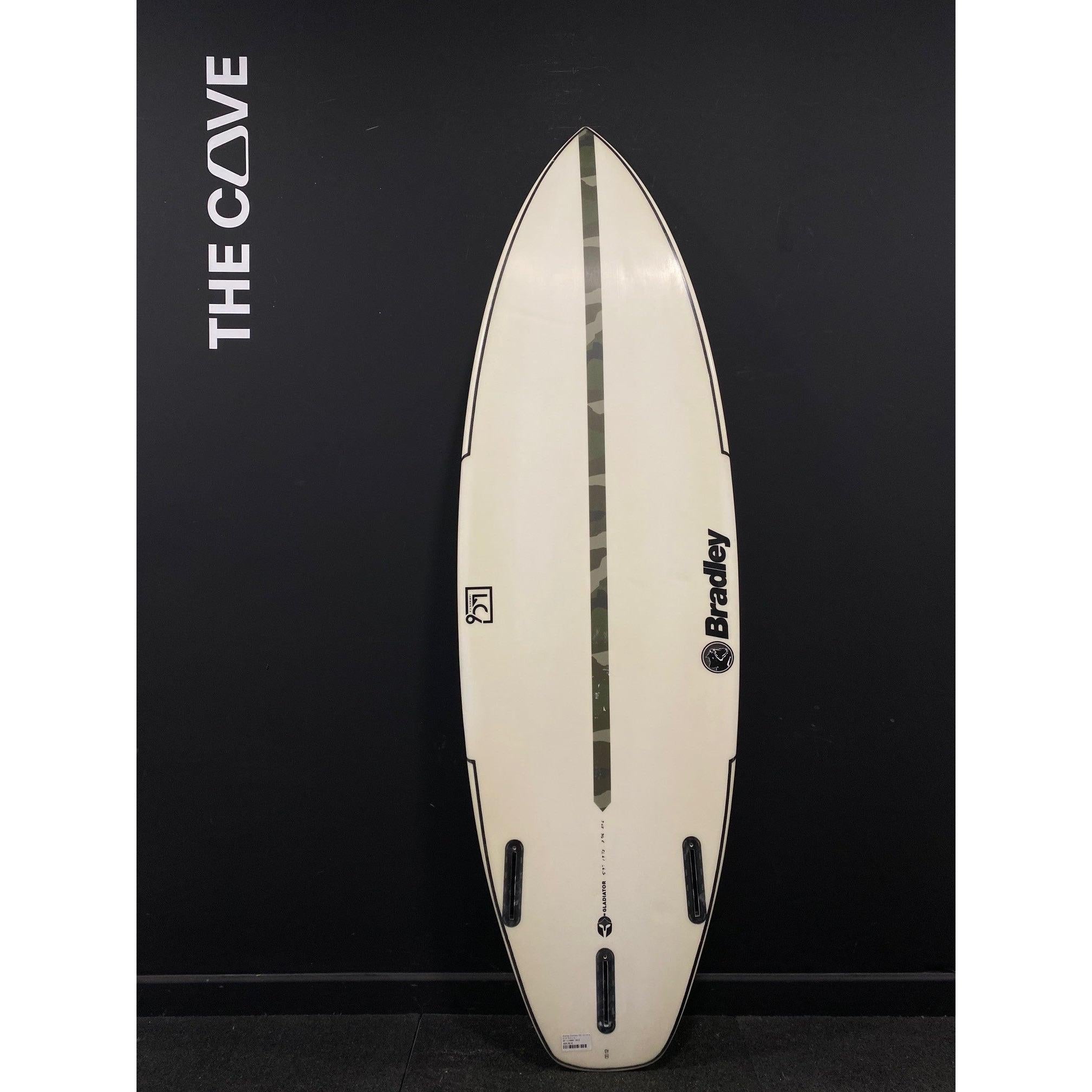 Gladiator 5'9" x 19 1/2" X  2 5/16" - 27.60L, 3x  Futures Fin Boxes, LC6 [Good] - ID:1114894