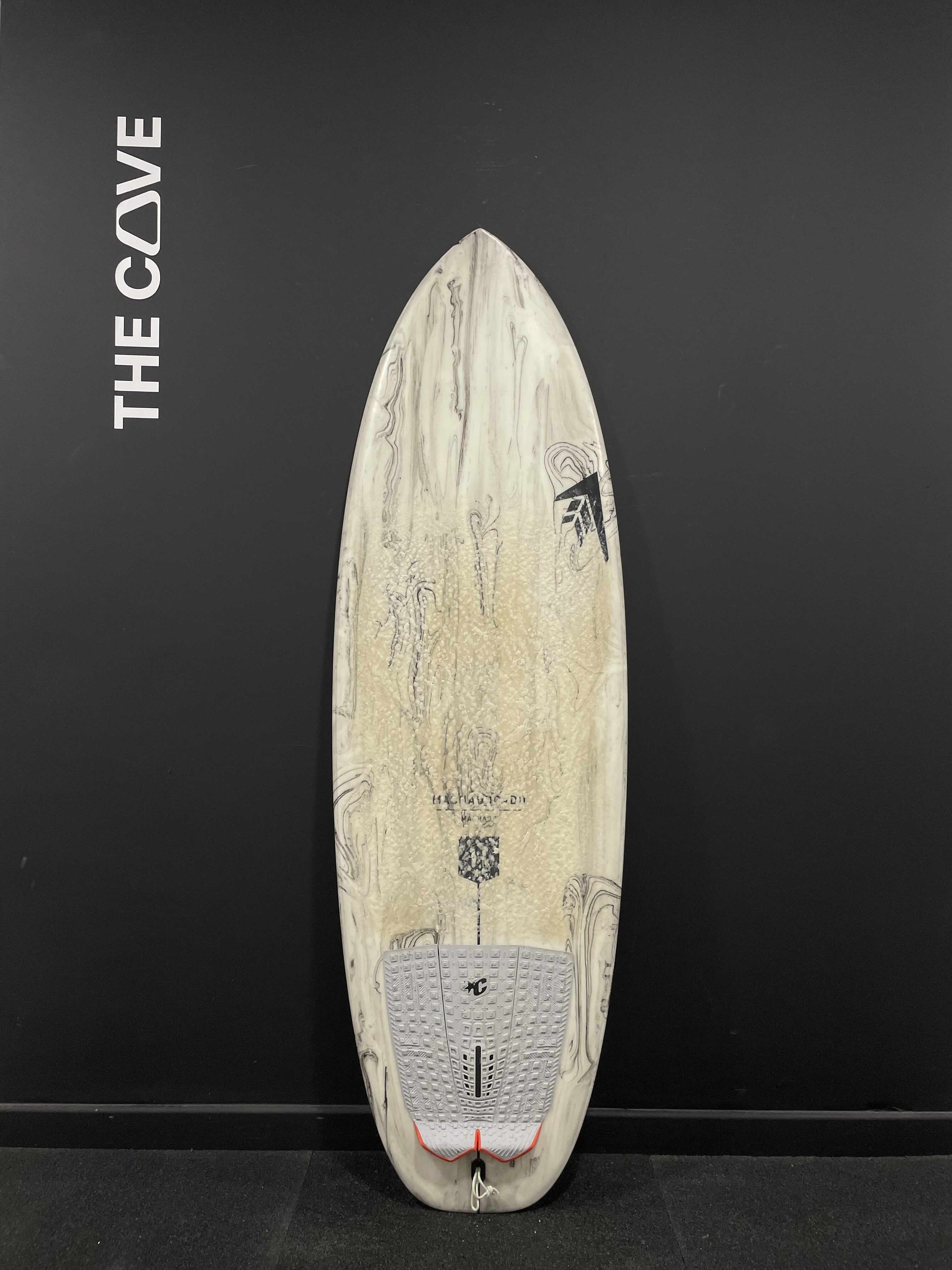 Machadocado 5'6" x 20 7/8" X  2 9/16" - 32.30L, 3x  Futures Fin Boxes [Semi New] - ID:996263