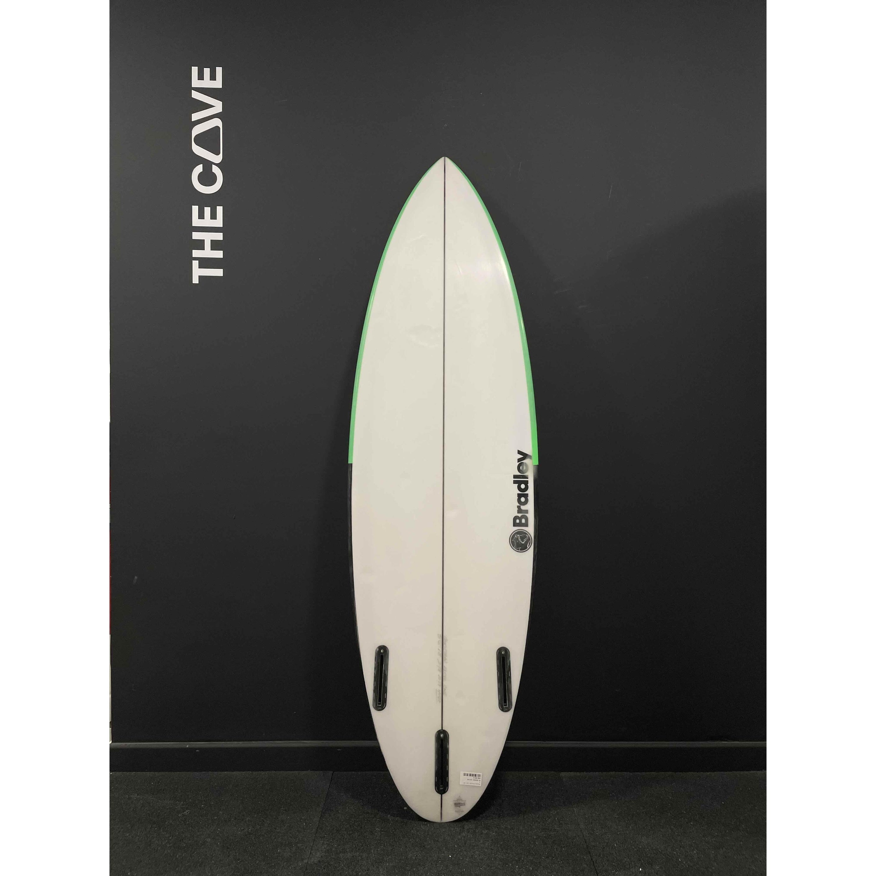 One 5'6" x 18" X  2 1/8" - 22.29L, 3x   Fin Boxes, PU [Average] - ID:959326
