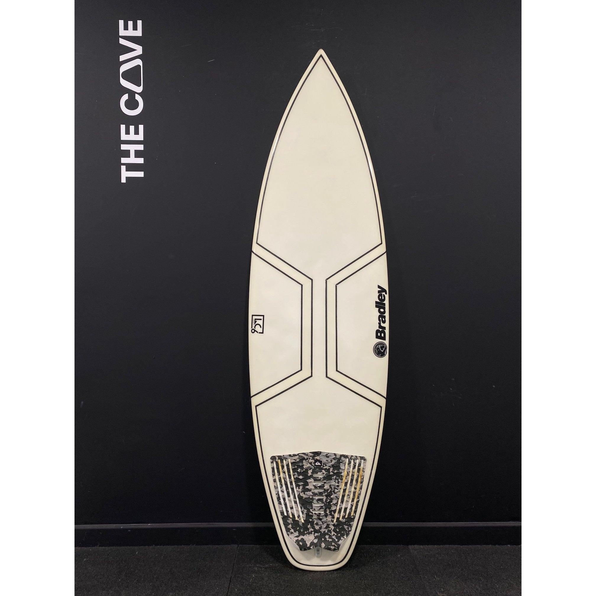 Gladiator 5'9" x 19 1/2" X  2 5/16" - 27.60L, 3x  Futures Fin Boxes, LC6 [Good] - ID:1114894
