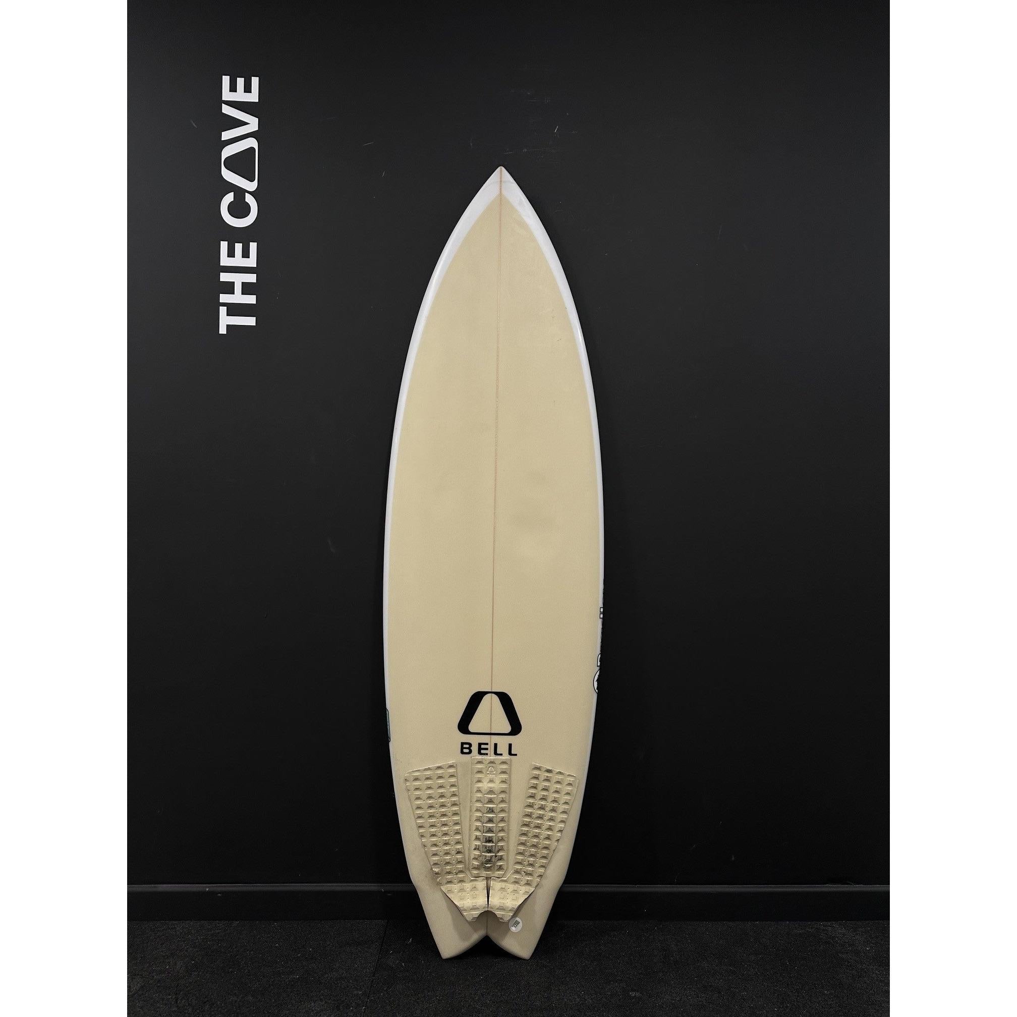 Fully Charged 5'6" x 19 3/8" X  2 7/16" - 28.20L, 3x  FCS 2 Fin Boxes [Good] - ID:1164804