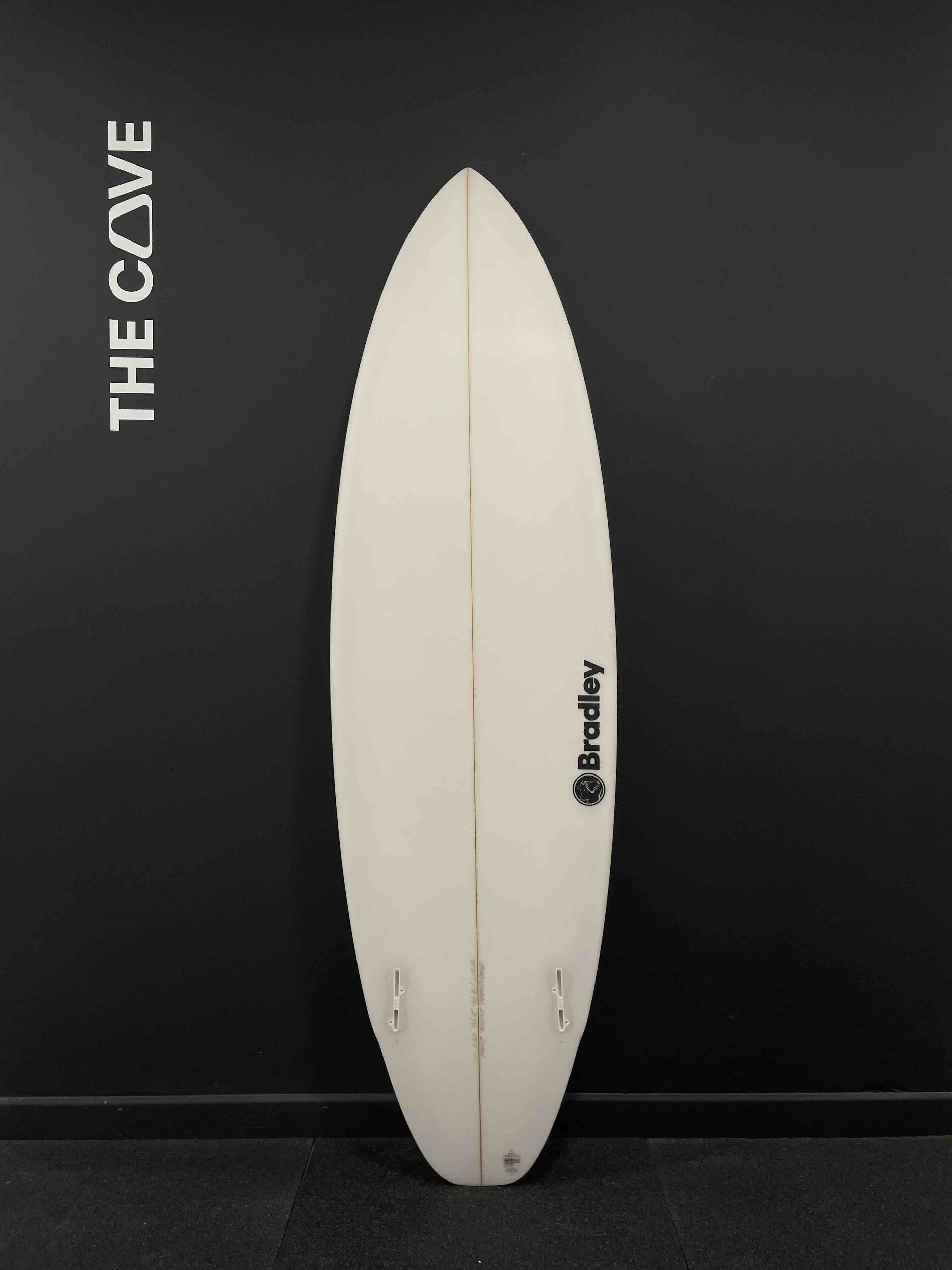 2WIN 5'11" x 19 1/4" X  2 1/2" - 29.60L, 2x  FCS 2 Fin Boxes, PU [New] - ID:895278