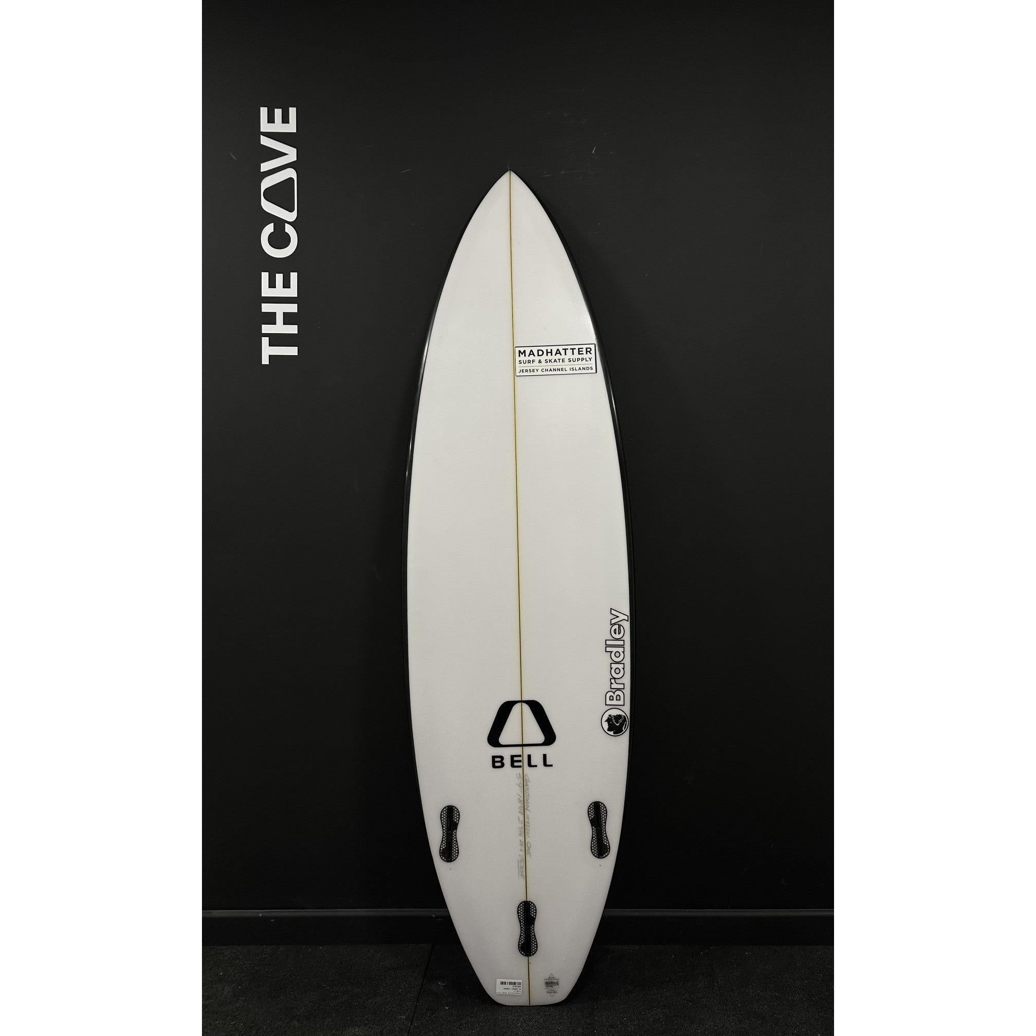 One 5'9" x 18 5/8" X  2 5/16" - 25.60L, Squash, 3x  FCS 2 Fin Boxes, PU [Semi New] - ID:1093341