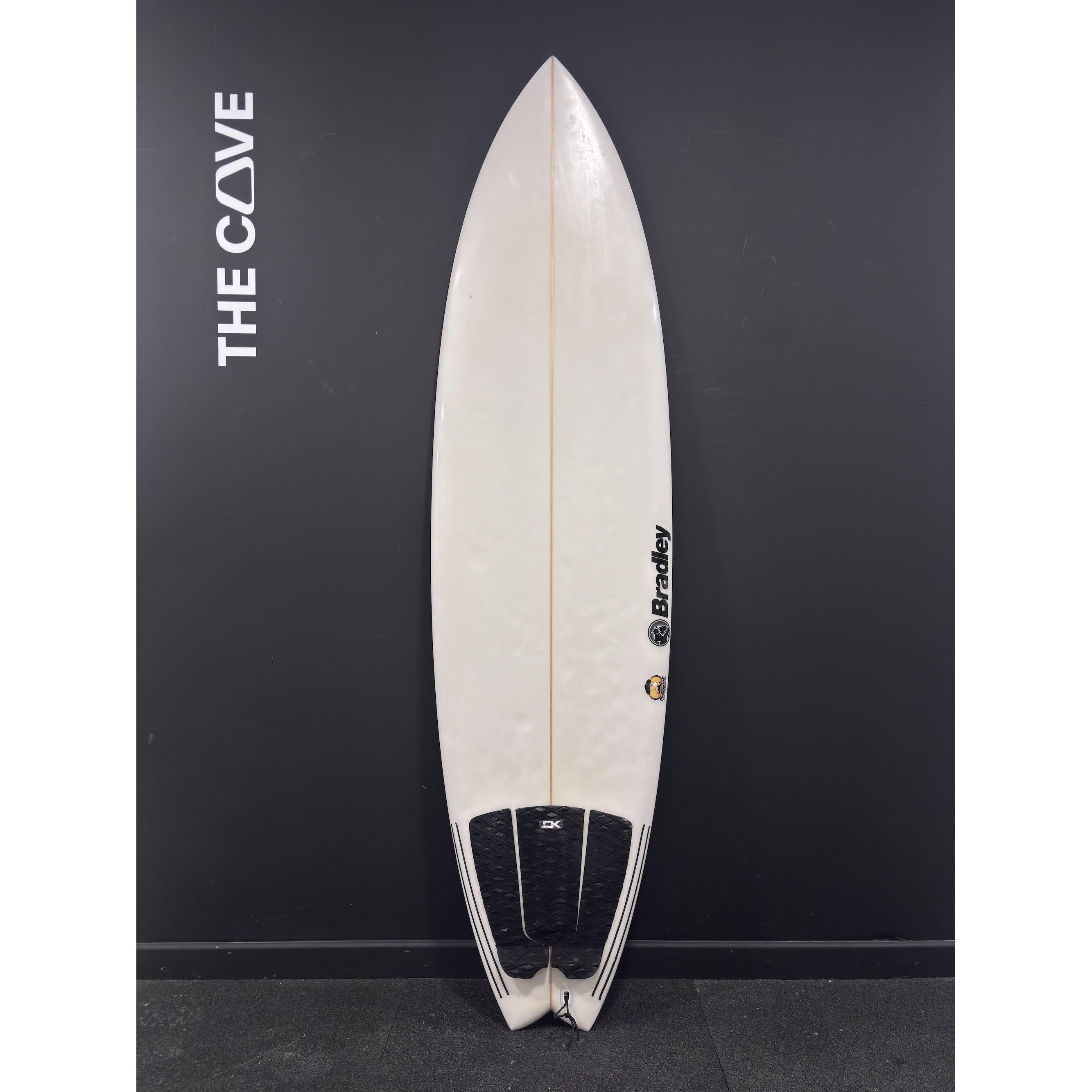 Chocolatine (narrow) 6'4" x 19 3/4" X  2 1/2" - 35.80L, Swallow, 3x  Futures Fin Boxes, PU [Good] - ID:1076097