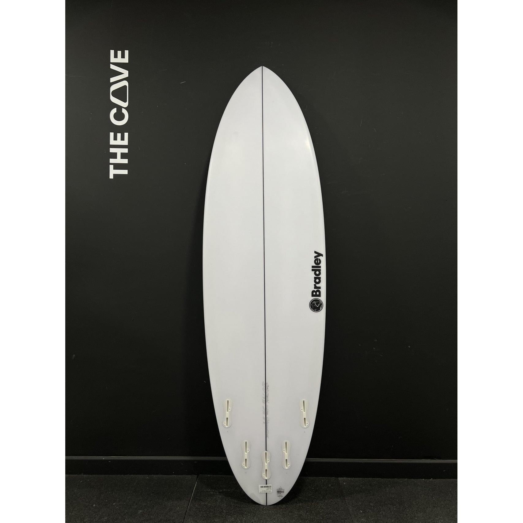 Chocolatine (narrow) 6'0" x 19 1/2" X  2 1/2" - 31.20L, Round Pin, 5x  FCS 2 Fin Boxes, PU [New] - ID:1112700