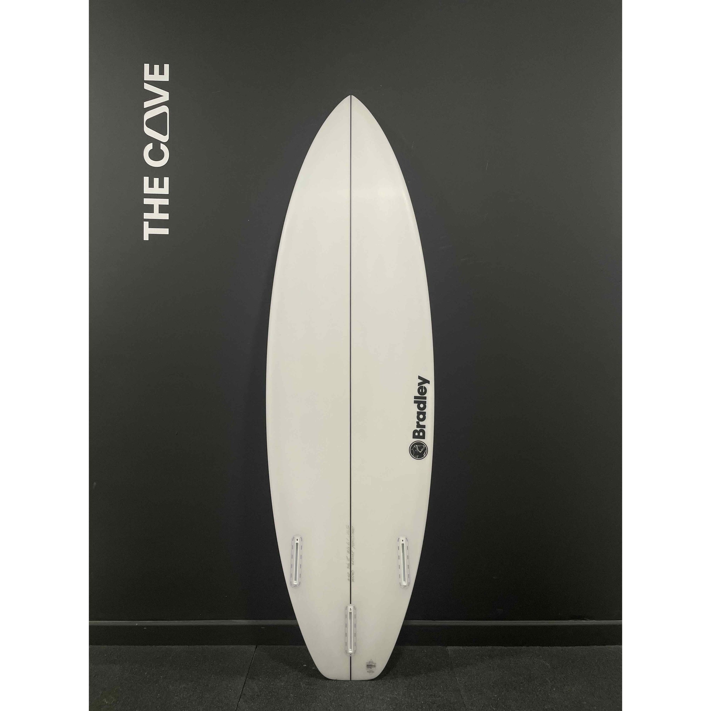 On Ya (narrow) 5'11" x 19 5/8" X  2 7/16" - 29.80L, 3x  Futures Fin Boxes [New] - ID:1029740