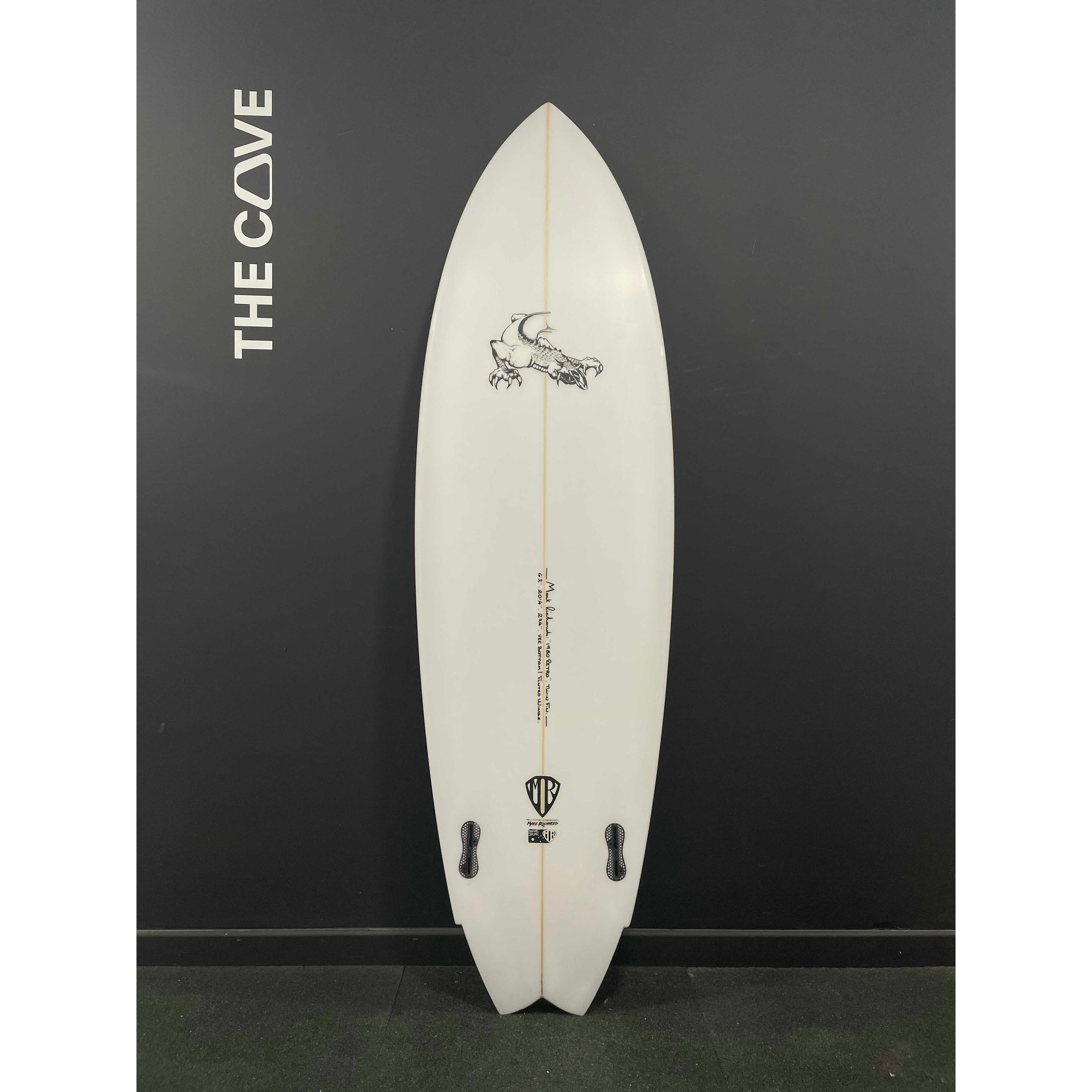 Retro Twin 6'2" x 20 1/4" X  2 3/4" - 37.00L, Wing Swallow, 2x  FCS 2 Fin Boxes, PU [New] - ID:954881