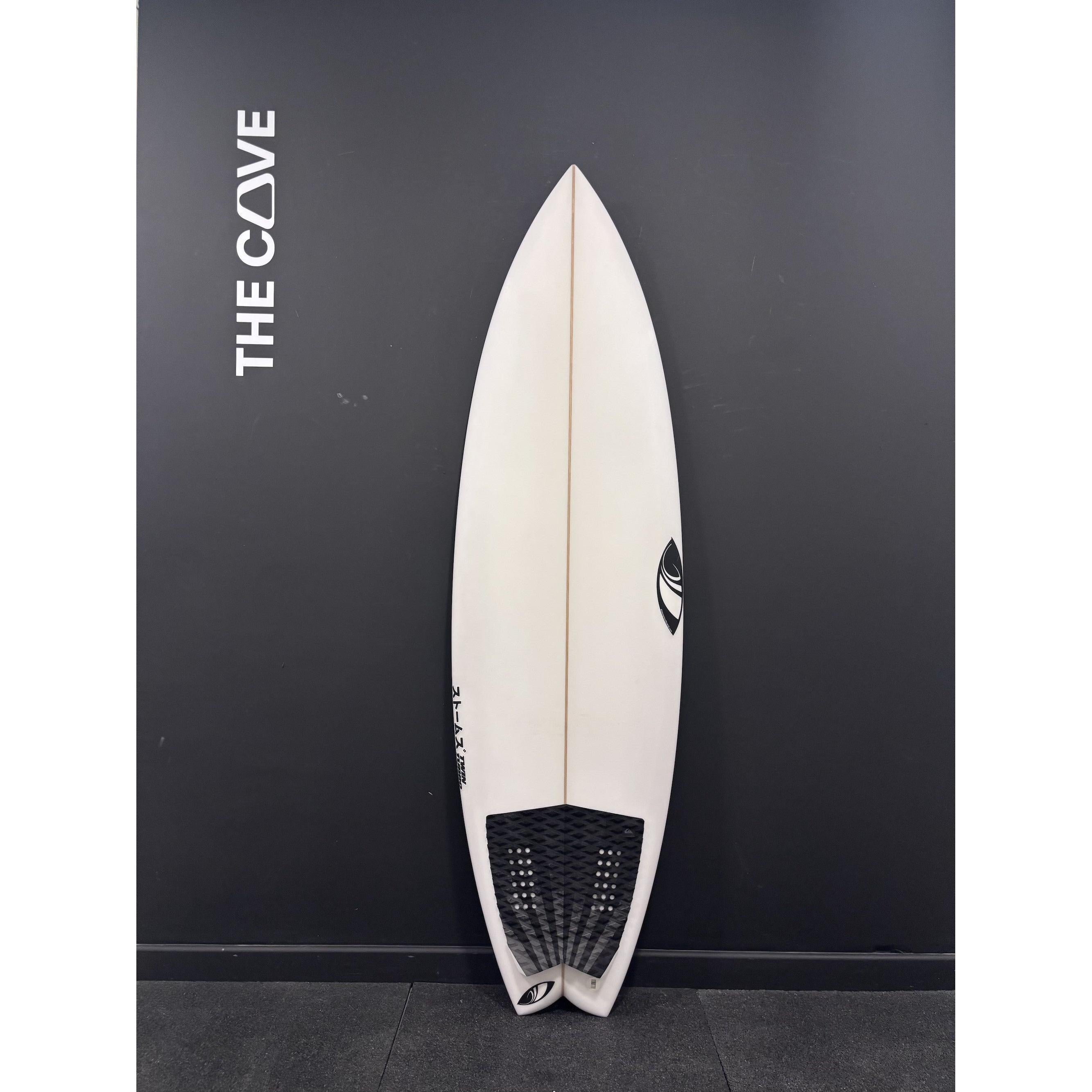 TWIN TURBO 5'9" x 19 1/2" X  2 1/2" - 30.20L, Swallow, 3x  Futures Fin Boxes, PU [Semi New] - ID:979315