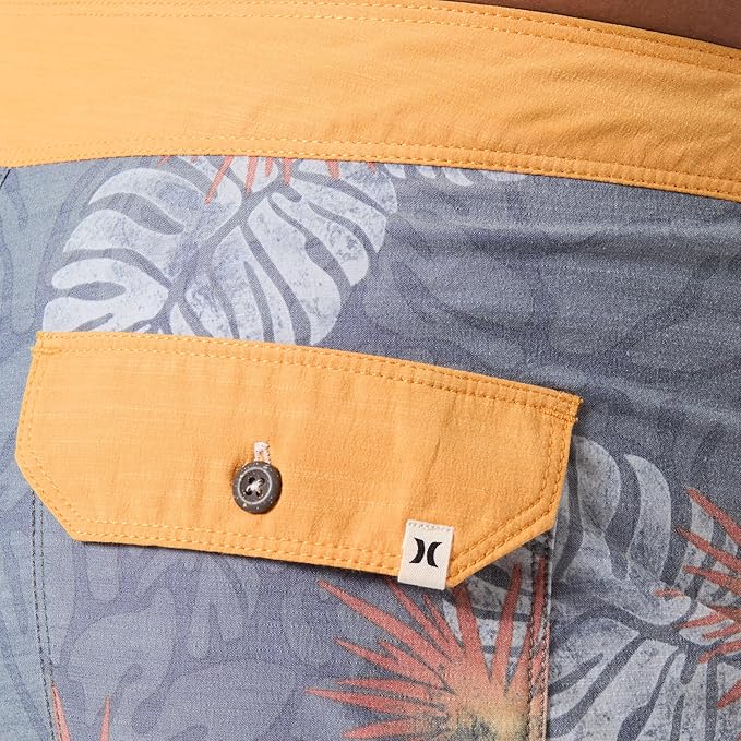 Hurley Panthom Naturals Tailgate Boardshort 18"