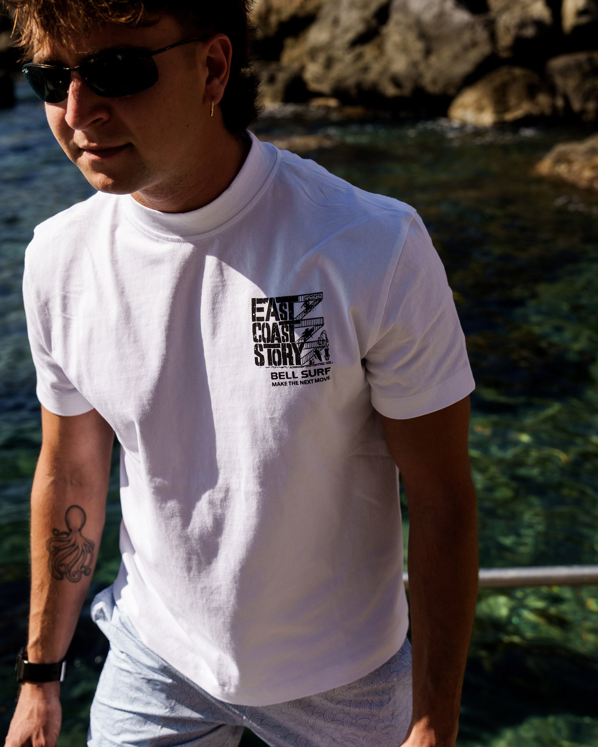 Bell T-shirt Kelly West Side